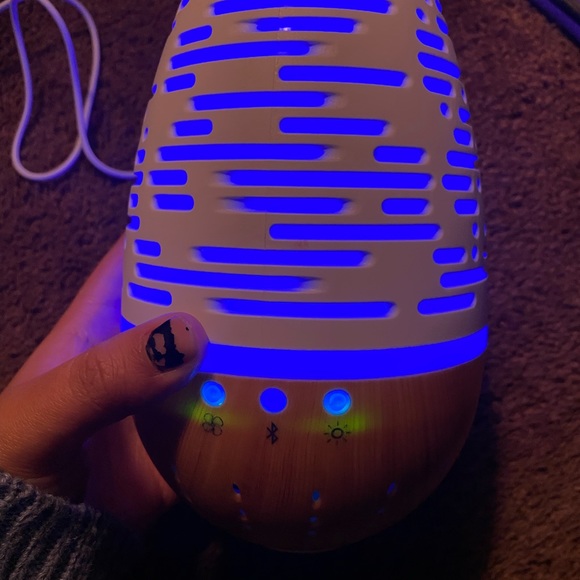 Color changing vapor-less diffuser - Picture 2 of 3
